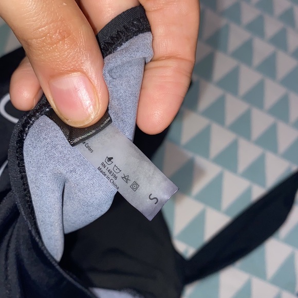 Swimming suit size :S. Beautiful design MeoW - Picture 5 of 7